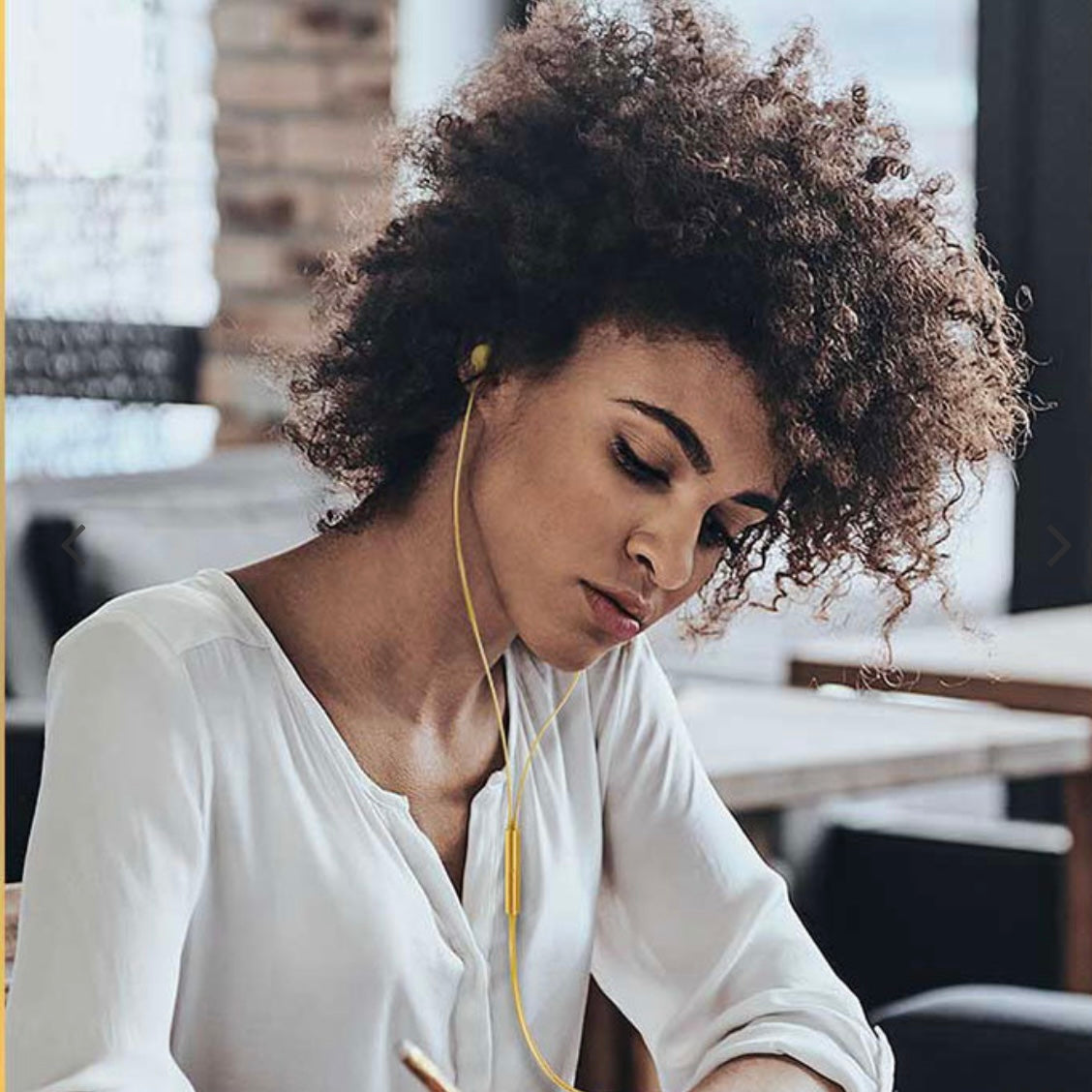 YC05 Sakin Series Headphones 3.5mm Mini Jack-Gold